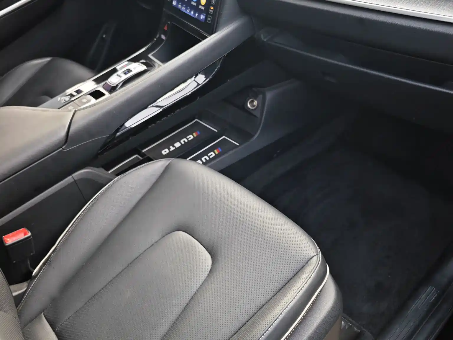 Фото 2 - Hyundai Custo