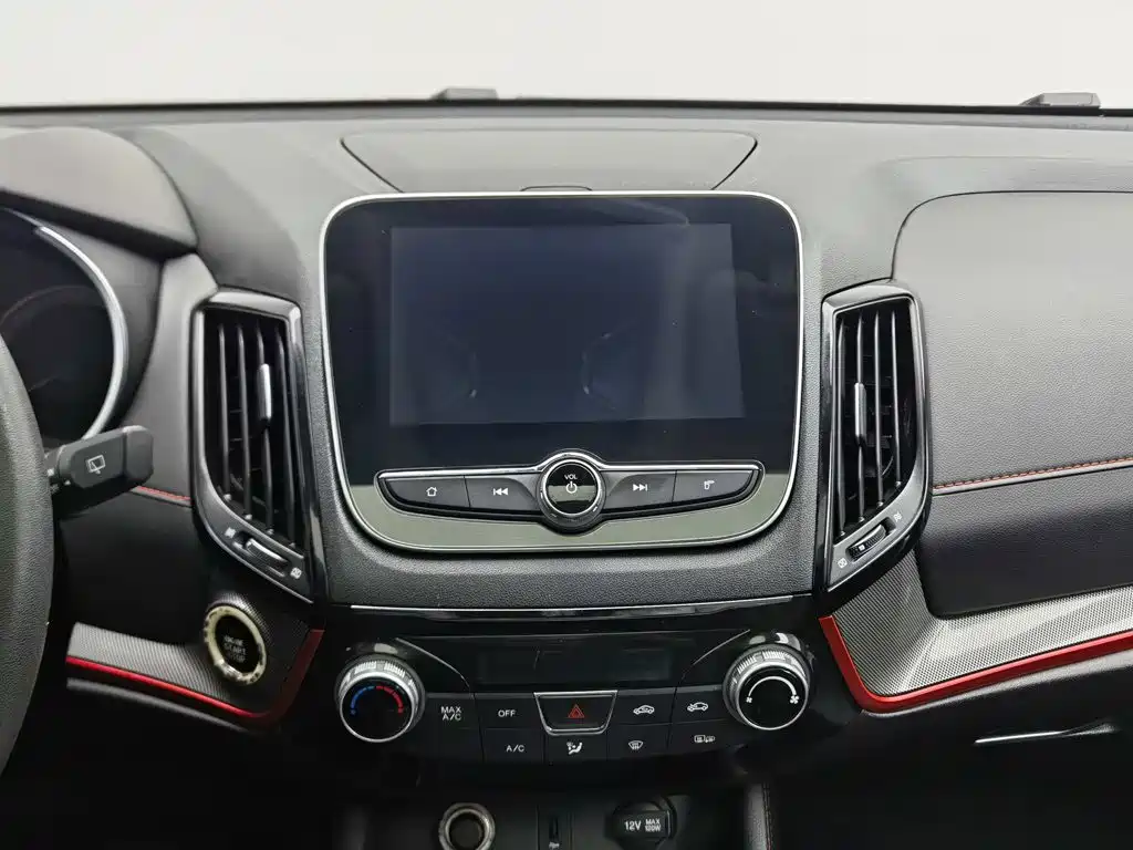 Photo 12 - Changan CS55