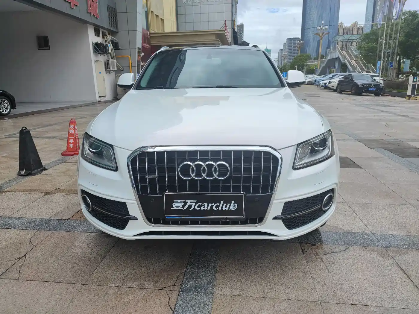 AUDI Q5