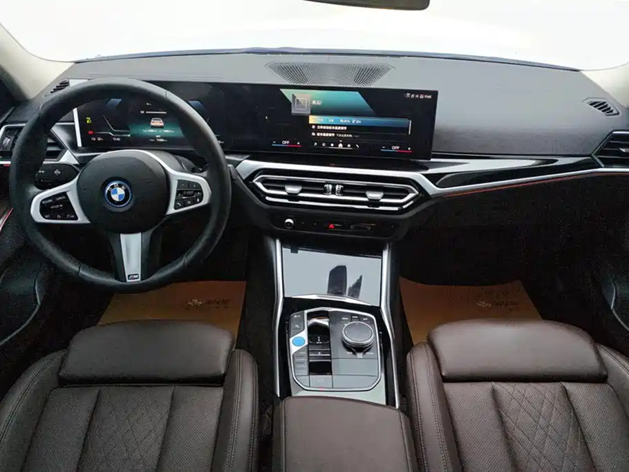 BMW I3