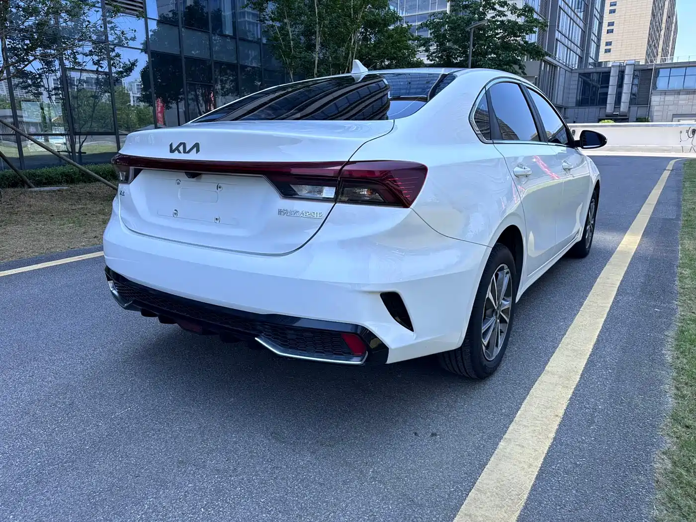 Kia K3 2023 1.5L CVT Comfort Edition фото 5