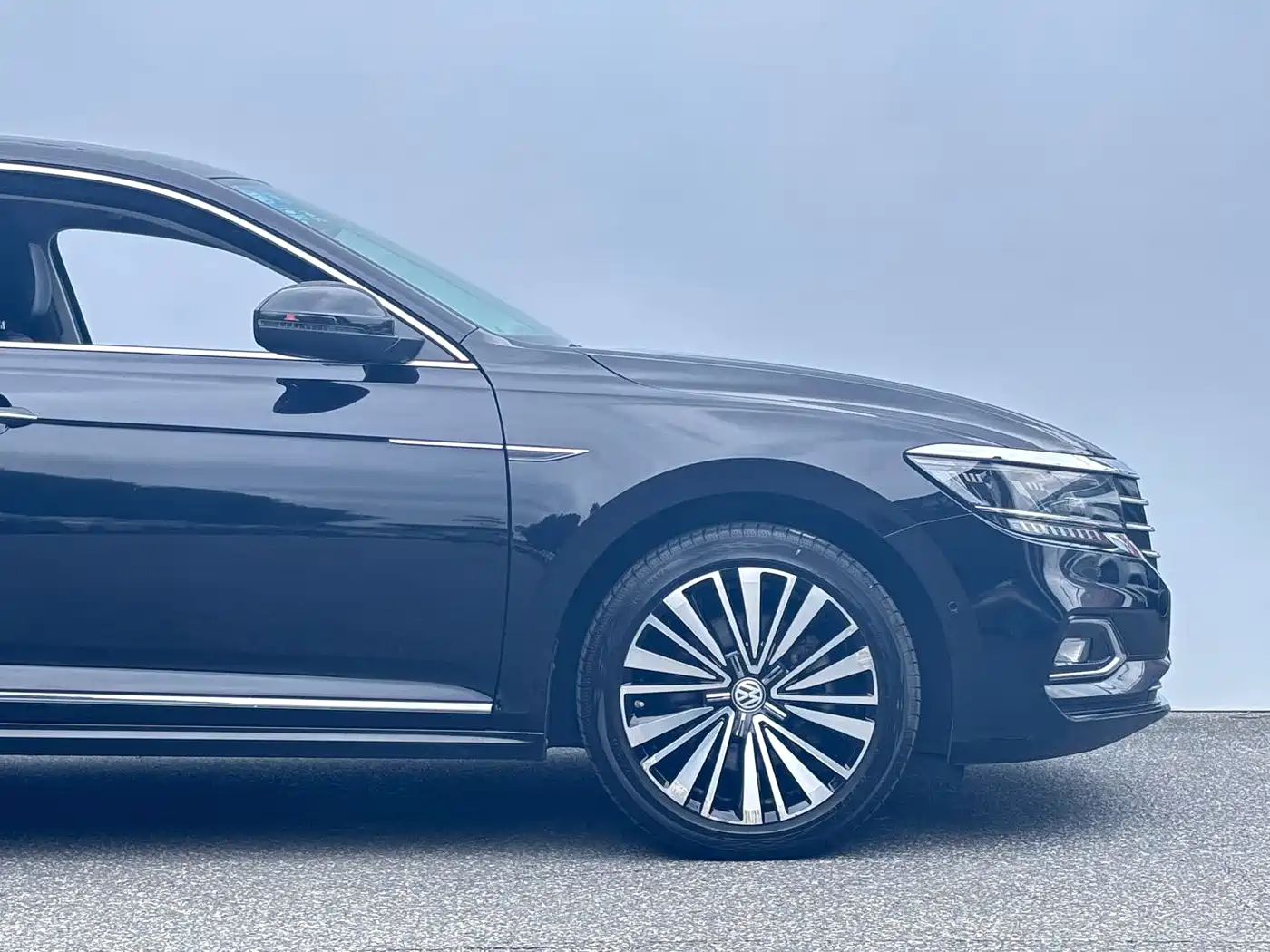 Photo 6 - Volkswagen Passat