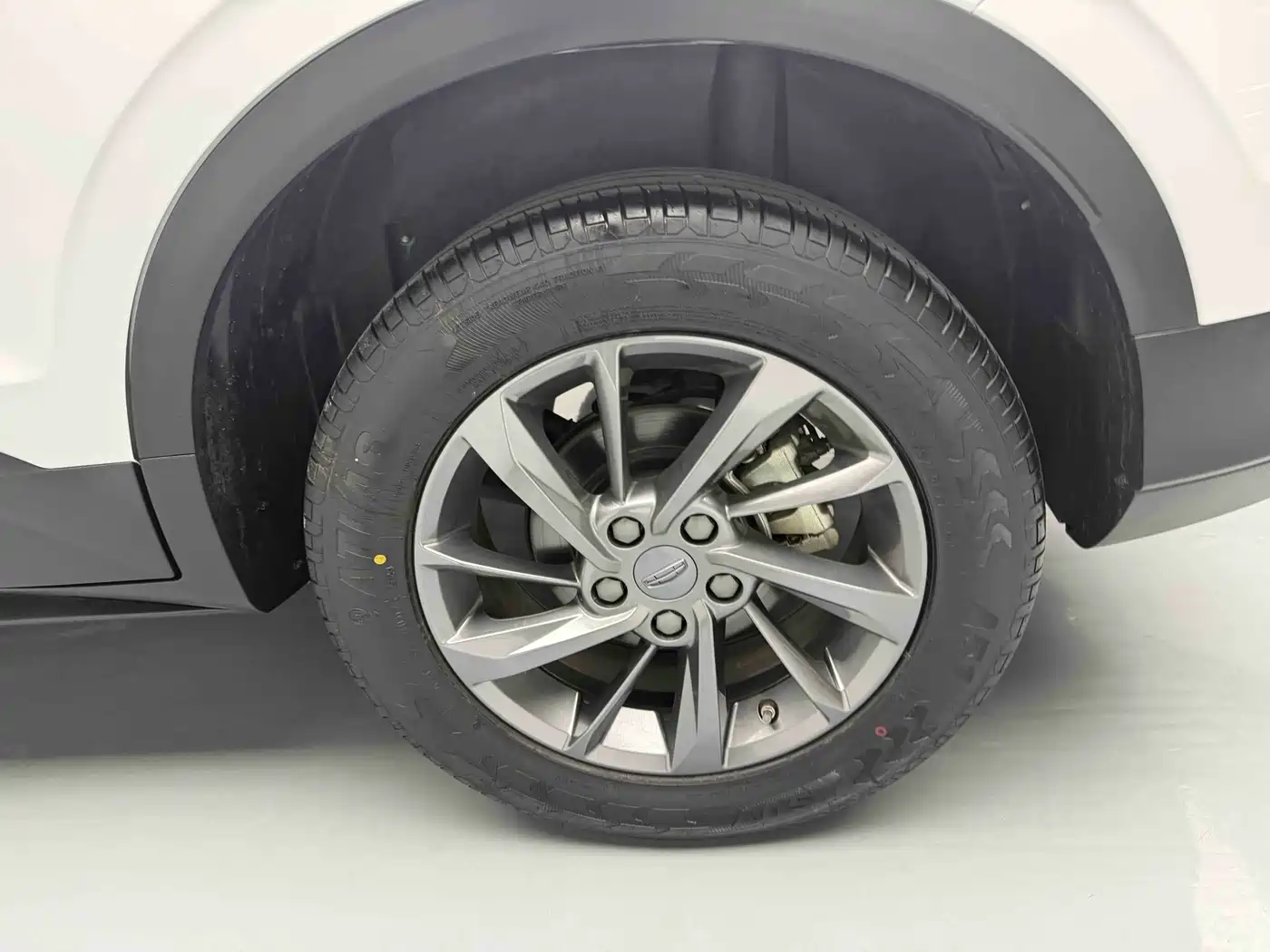 GEELY AUTOMOBILE BINYUE