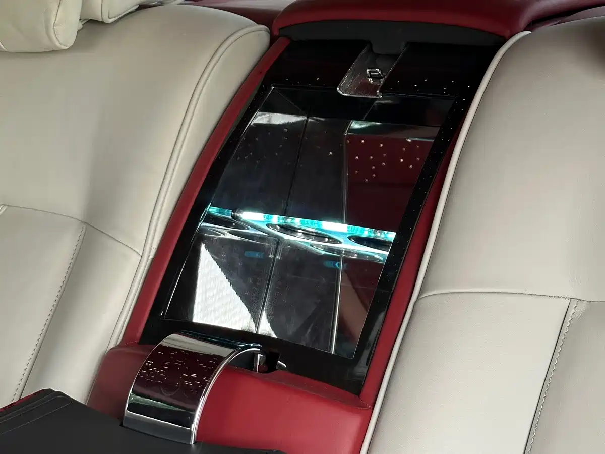 Фото 21 - Rolls-Royce Phantom
