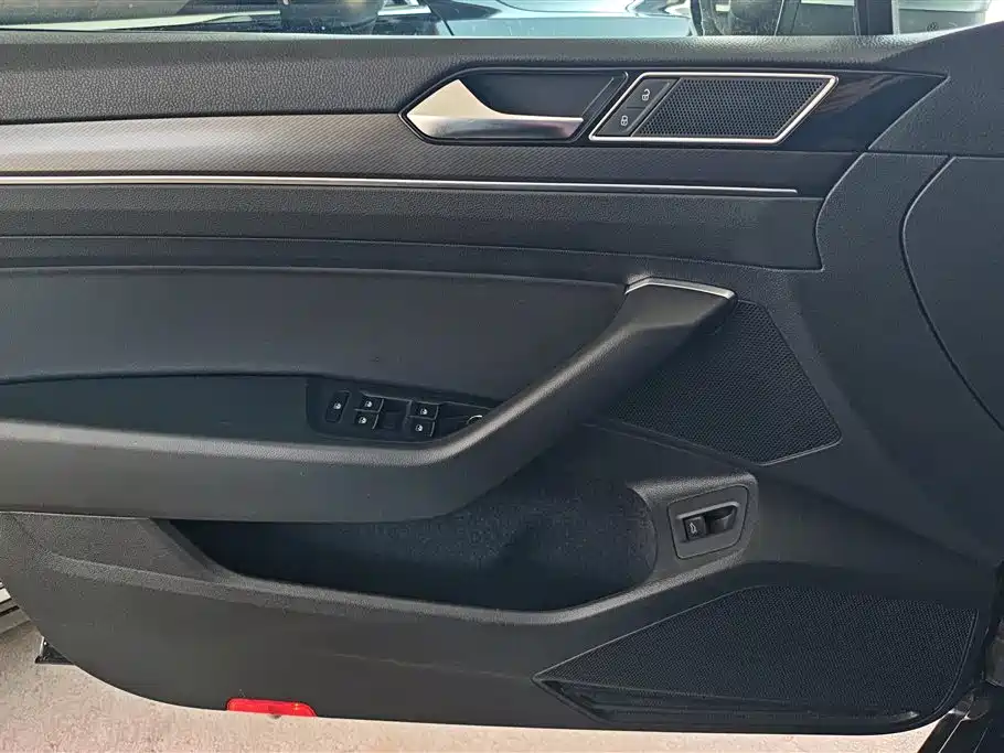 Volkswagen Magotan 2020 330TSI DSG Leading фото 7