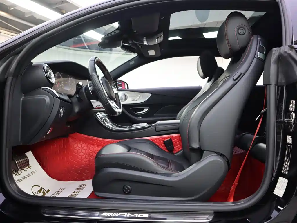 Mercedes-Benz E-Class, миниатюра 7