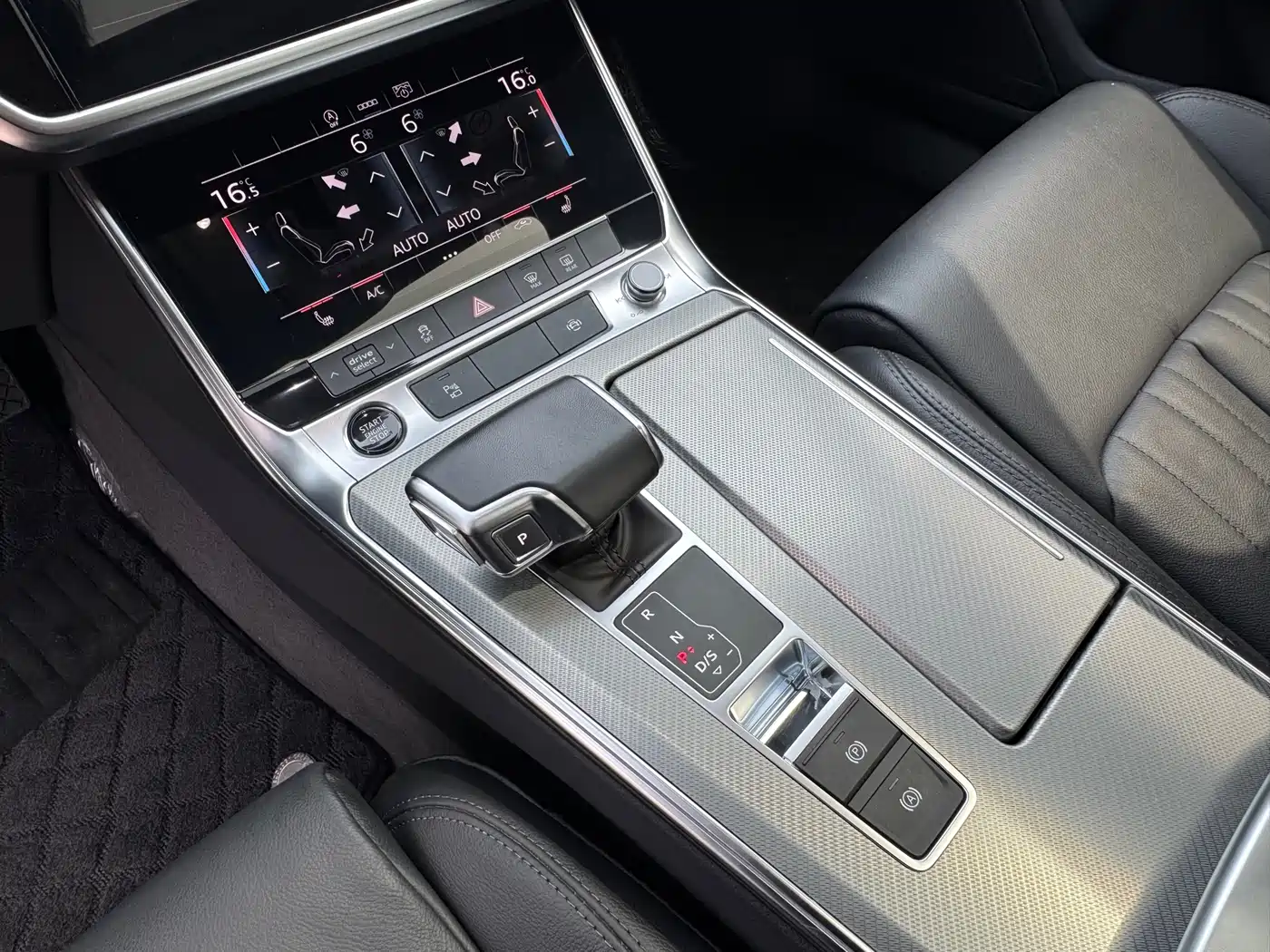Audi A6L 2022 45 TFSI Premium Elegance фото 17