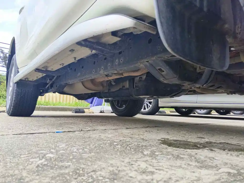 Toyota Prado 2019 2018 3.5L Automatic TX-L NAVI Rear-mounted Spare Tire