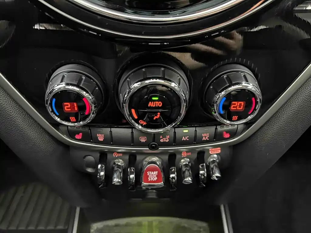 MINI COUNTRYMAN 2023 2023 Facelift 1.5T COOPER ALL4 Connoisseur