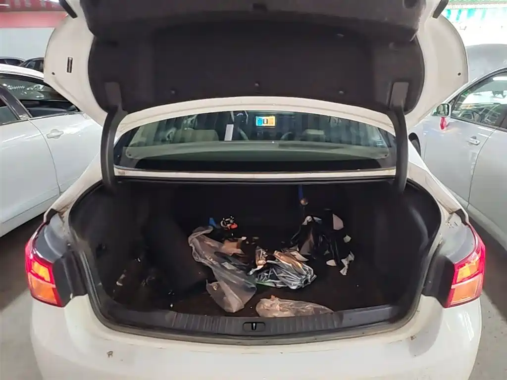 Buick Verano 2017 Sedan 15S Automatic Progressive фото 19