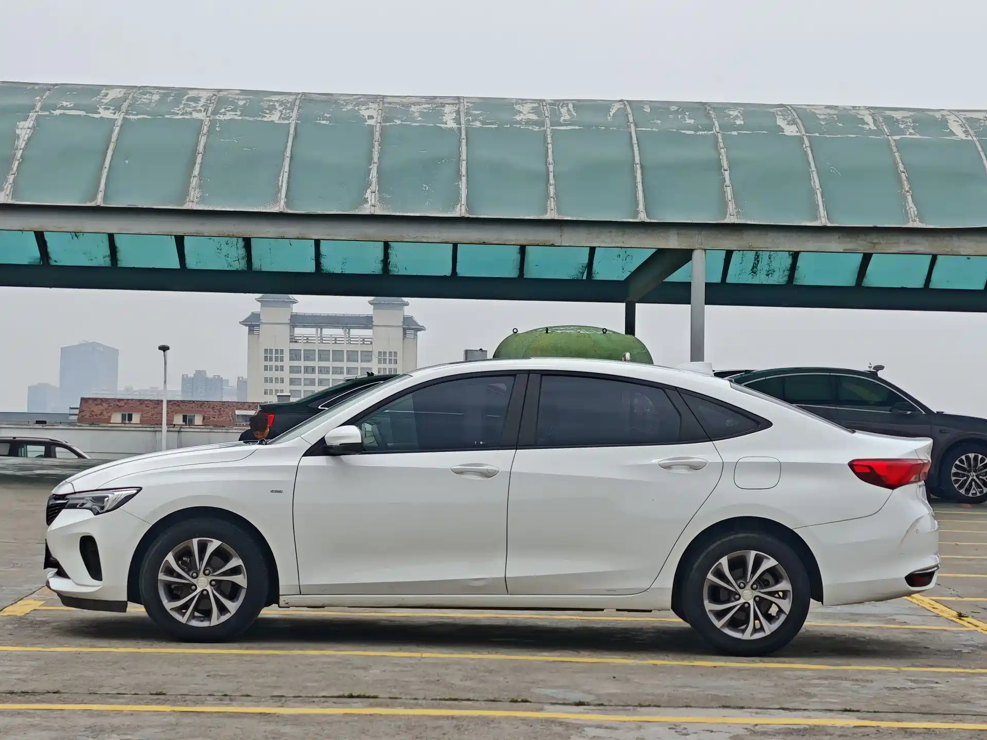 Photo 7 - Buick Verano