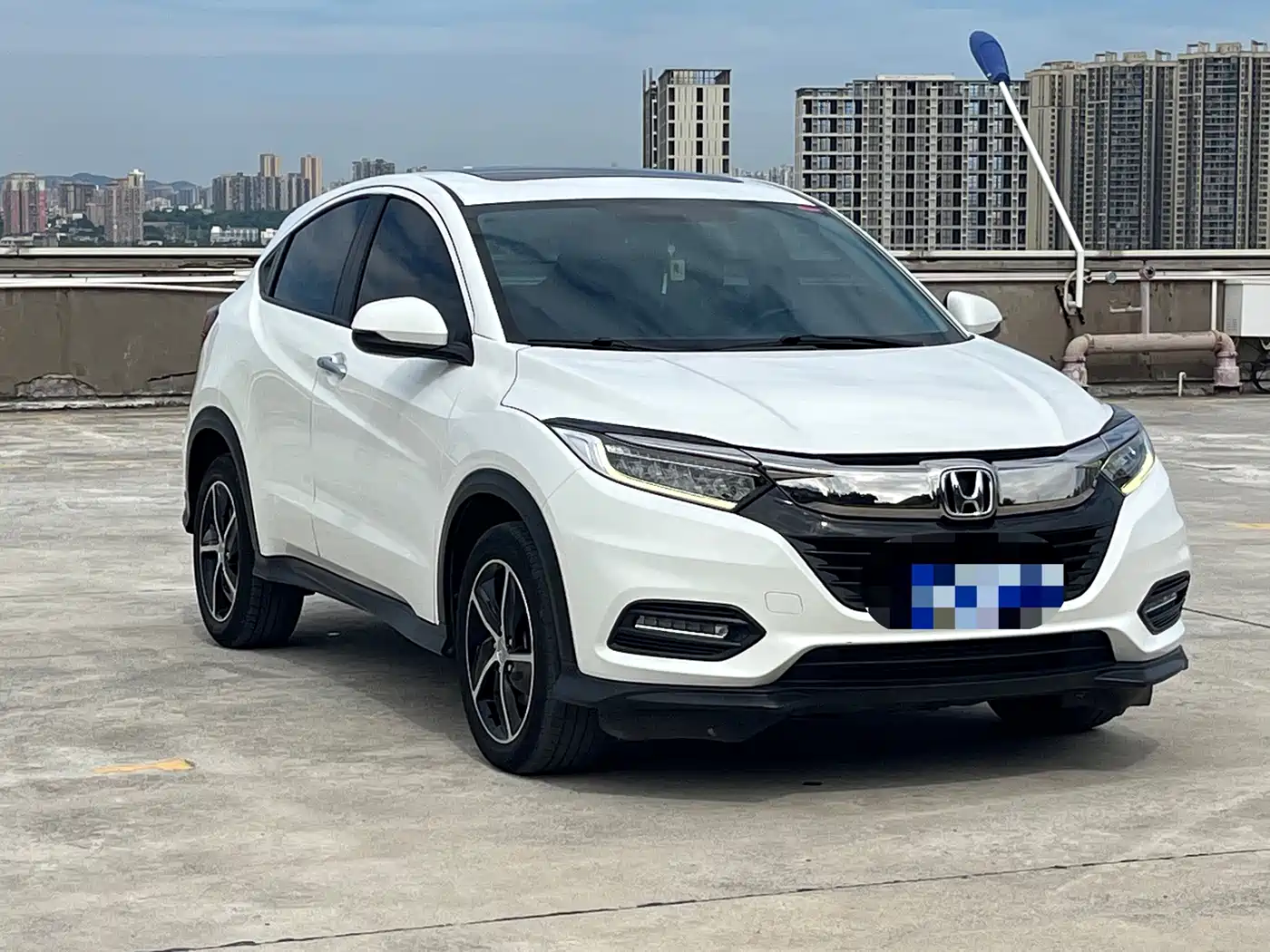 Фото 3 - Honda Vezel