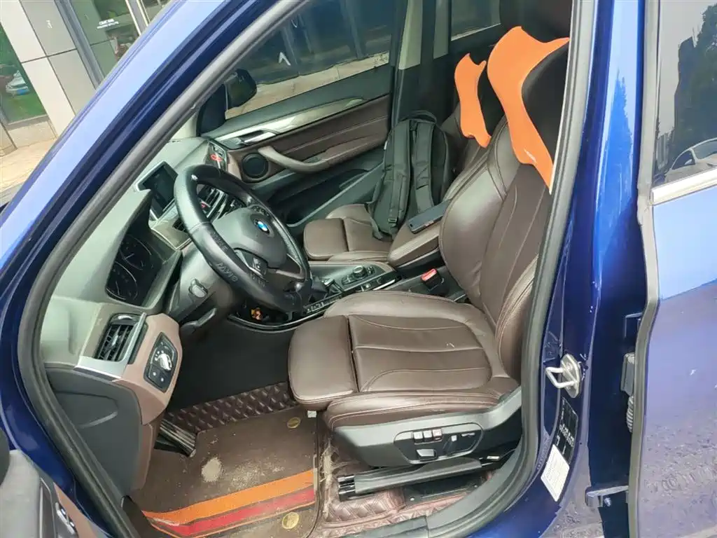 BMW X1 2019 sDrive18Li Premium Model фото 15