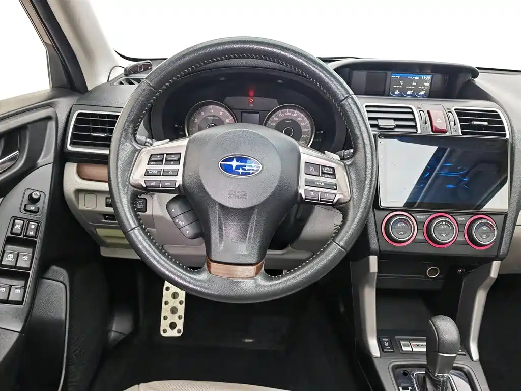 Subaru Forester 2013 2.5i Automatic Premium Edition фото 11