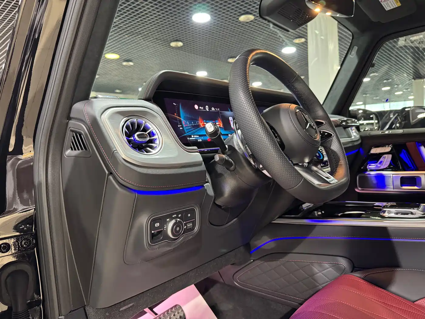 Mercedes-Benz G-Class AMG 2025 AMG G 63 фото 13