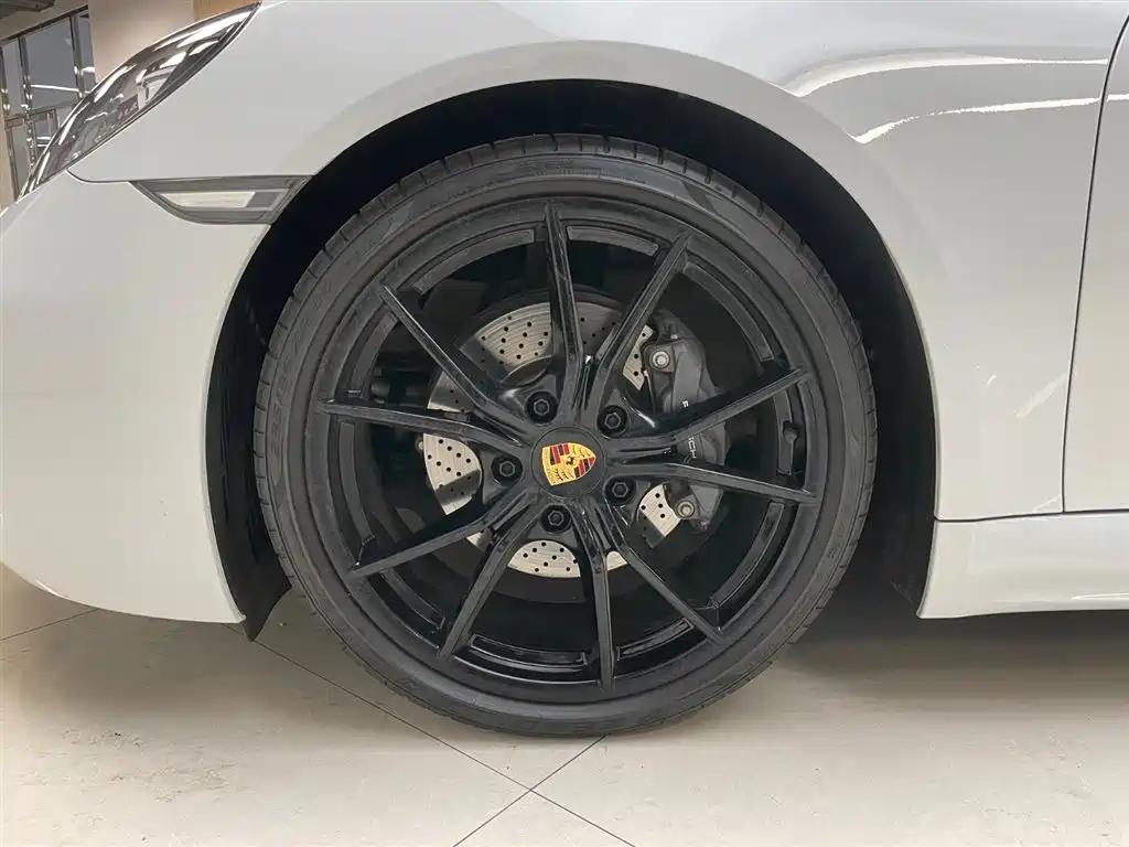 Porsche 718 2022 Boxster 2.0T фото 11