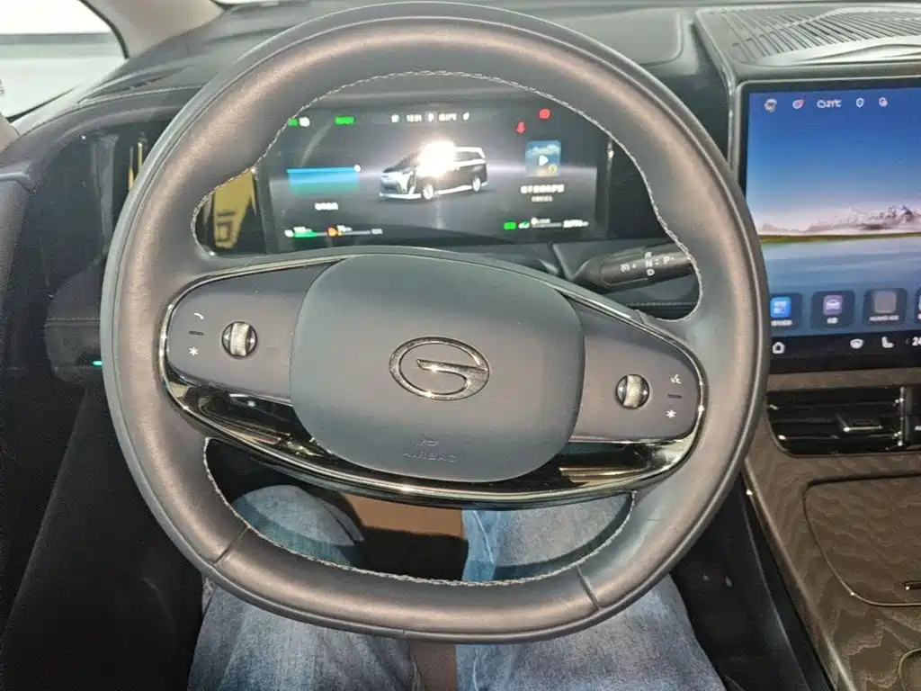 GAC Trumpchi Trumpchi Xiangwang M8 2025 2025 Model QianKun Series Ultra First Class