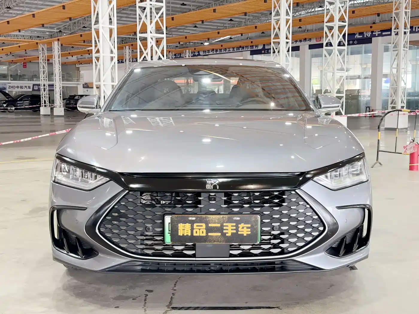BYD Han 2022 DM-i 121KM Premium Edition фото 2