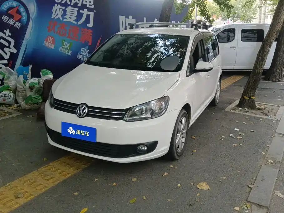 Volkswagen Touran 2013 — пригон из Китая
