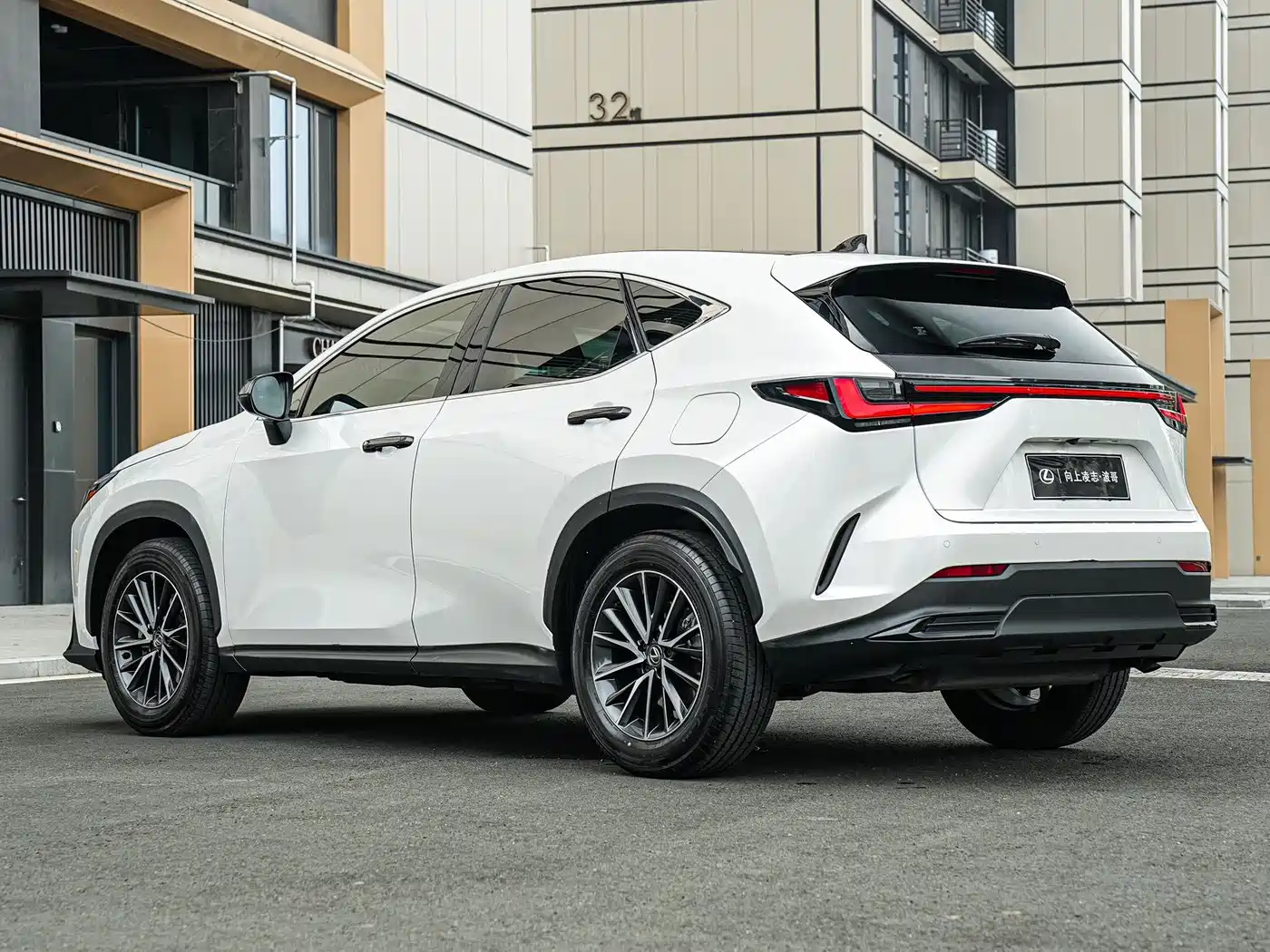 Lexus NX 2025 260 FWD Special Edition фото 6
