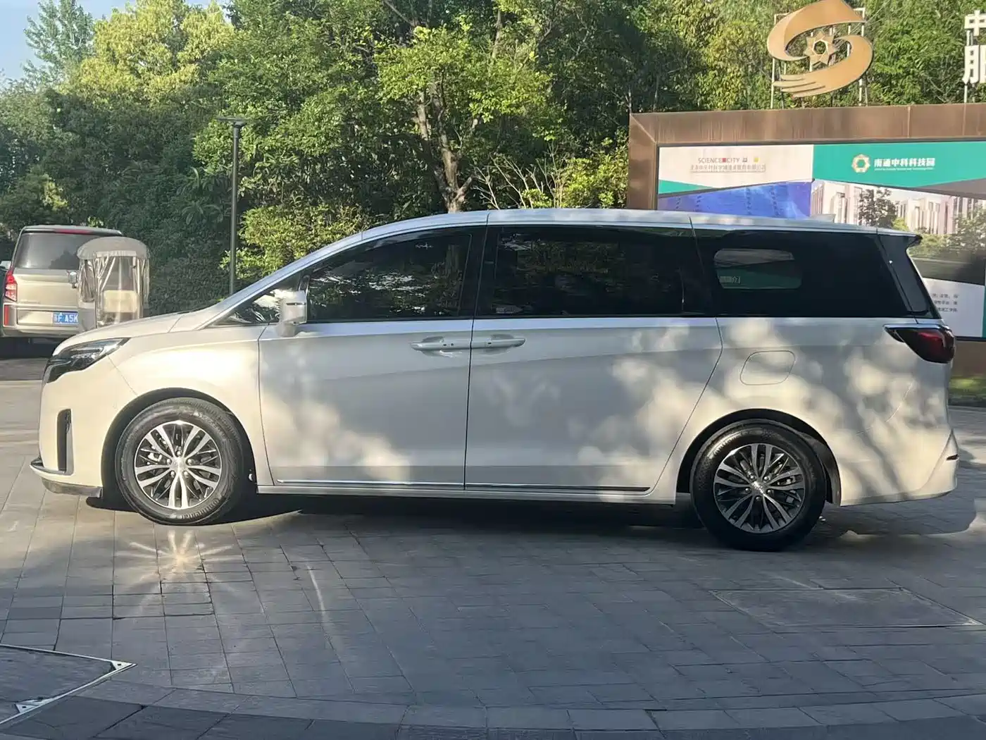 BUICK GL8