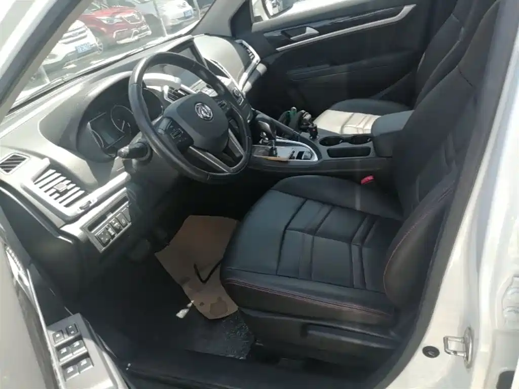 Dongfeng Aeolus Dongfeng Fengshen AX7 2016 2016 2.0L Automatic Smart Comfort