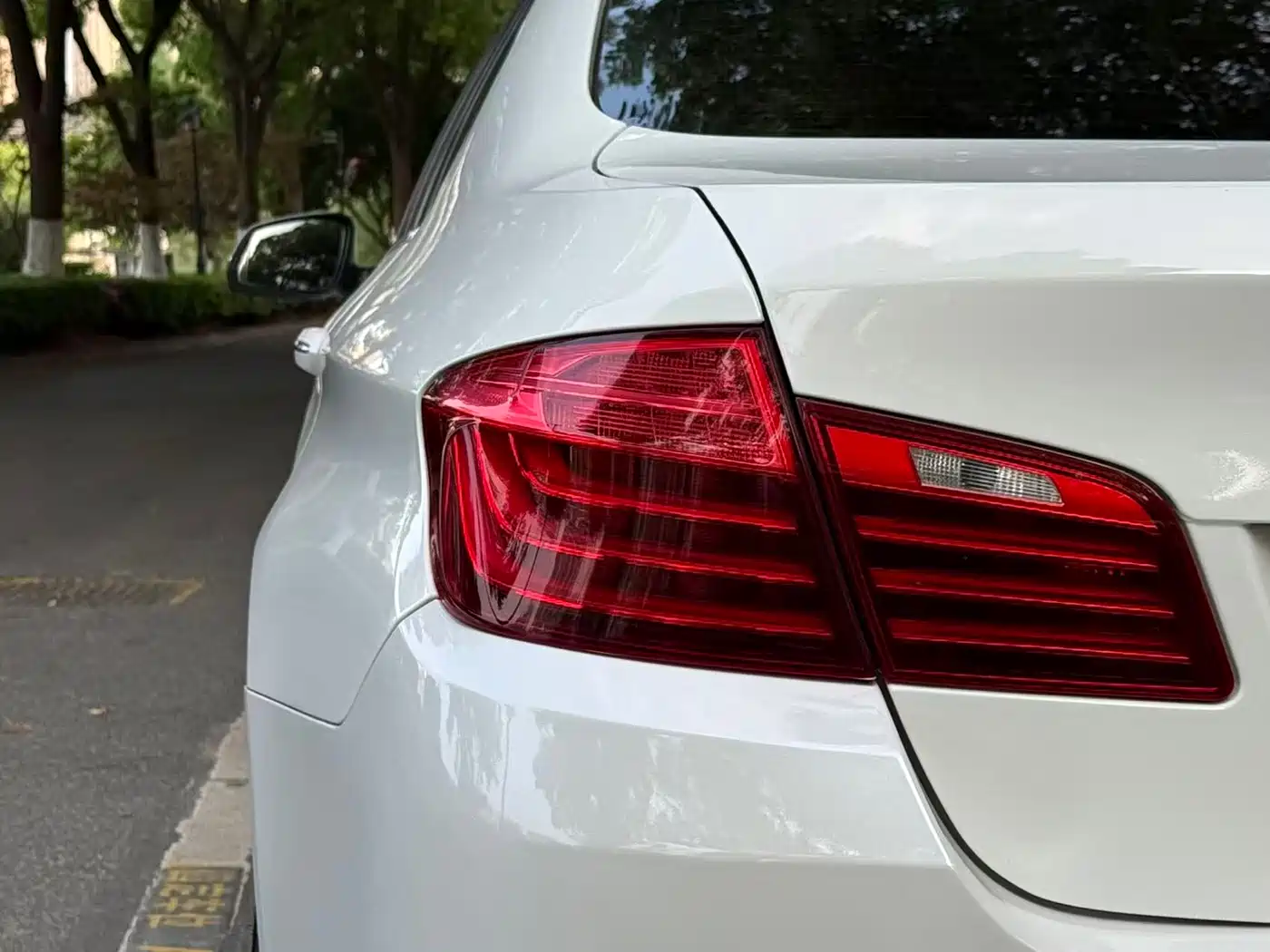 Photo 9 - BMW 5 Series