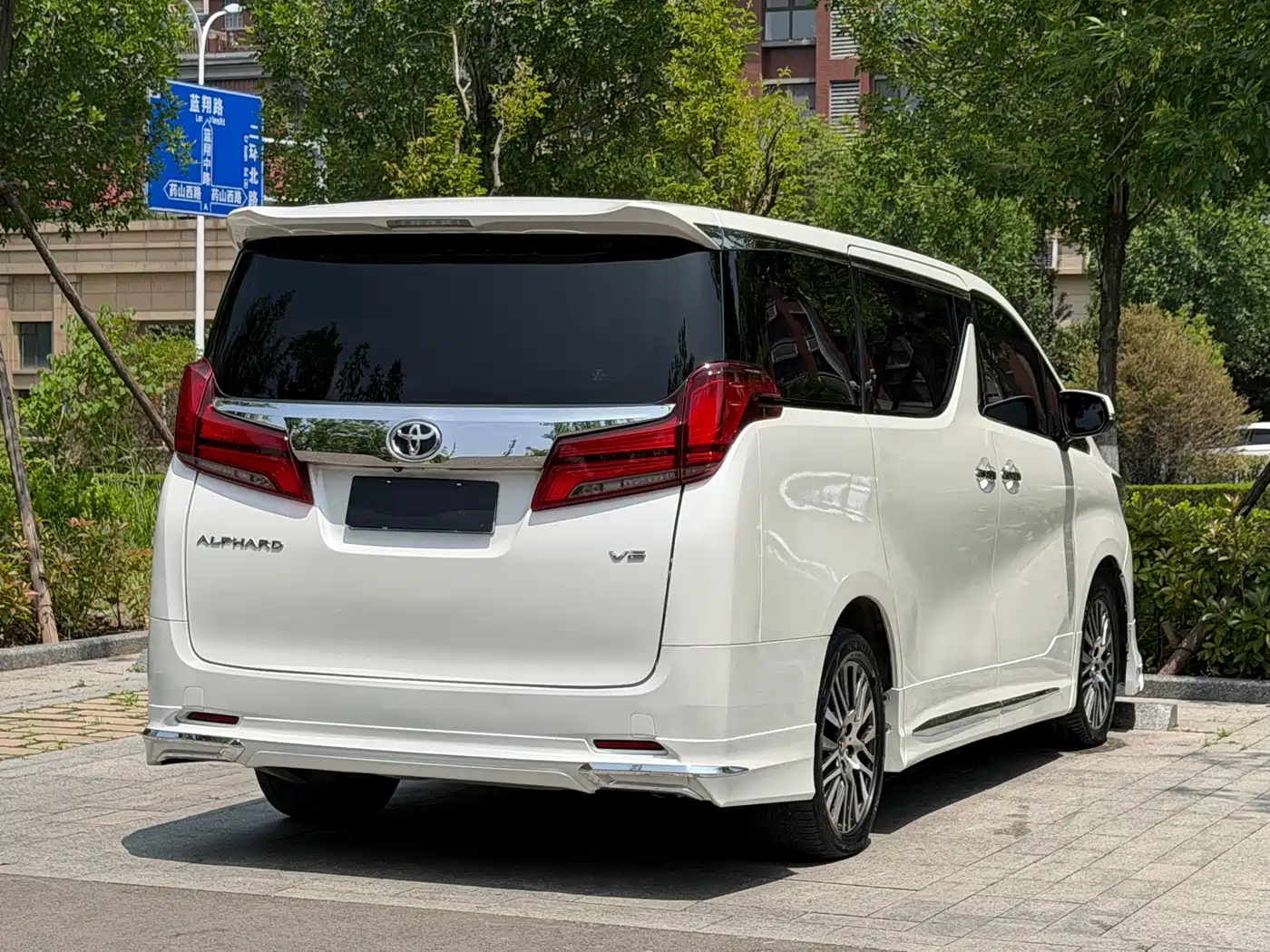 Toyota Alphard 2015 3.5L Luxury Edition фото 6