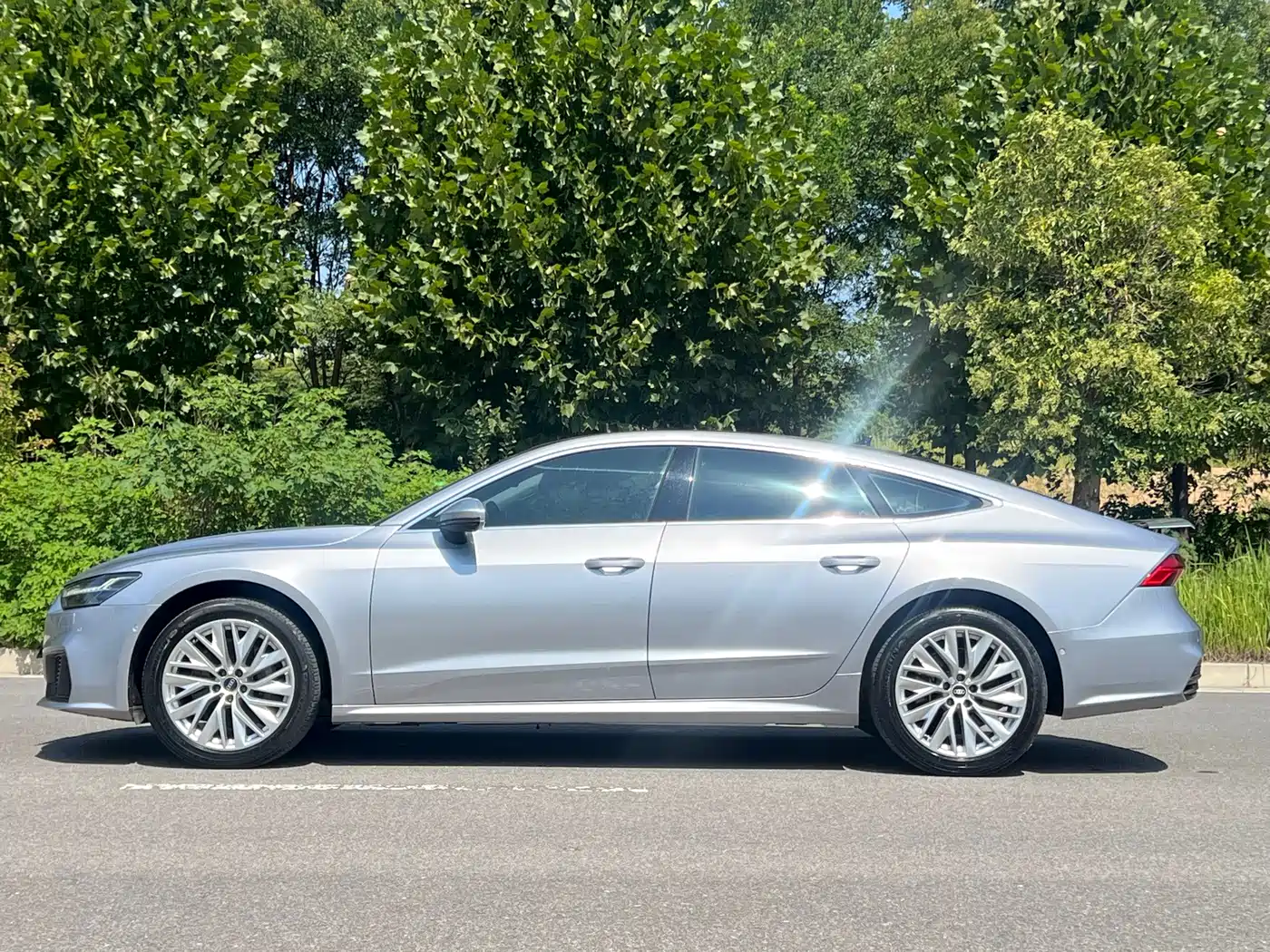 Фото 2 - Audi A7