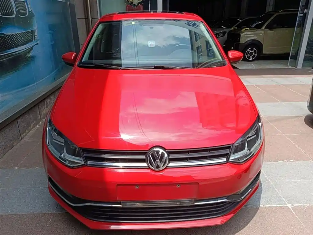 Volkswagen Polo 2016 1.6L Automatic Comfort фото 3