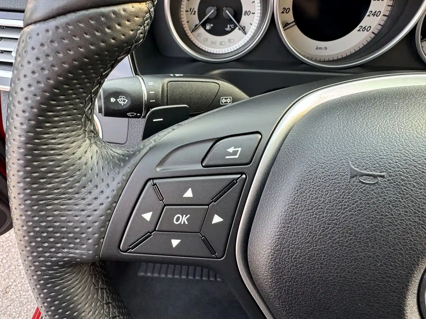 Mercedes-Benz E-Class 2015 E 260 L Sport фото 16