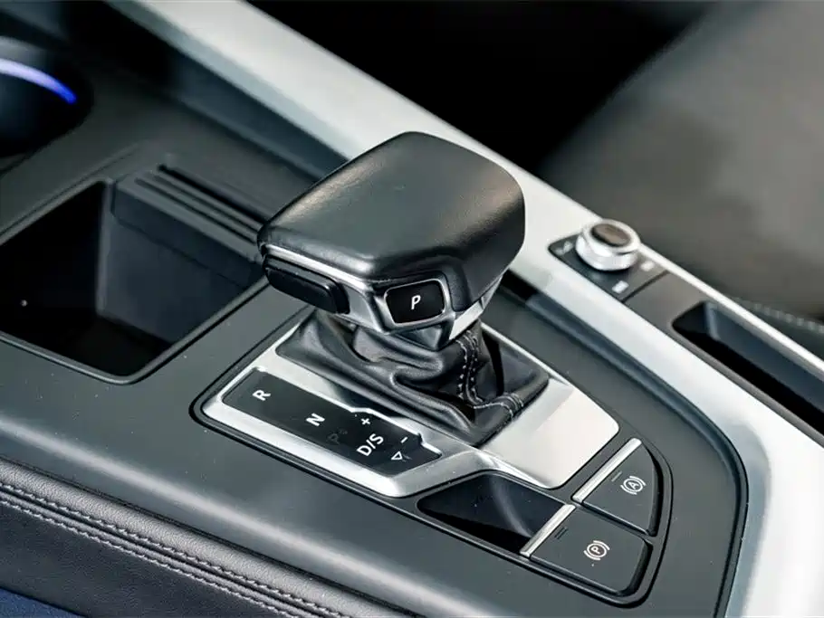Audi A4L 2022 40 TFSI Luxury Dynamic фото 15