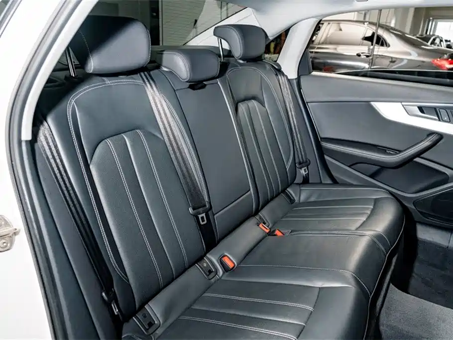 Audi A4L 2022 40 TFSI Luxury Dynamic фото 22