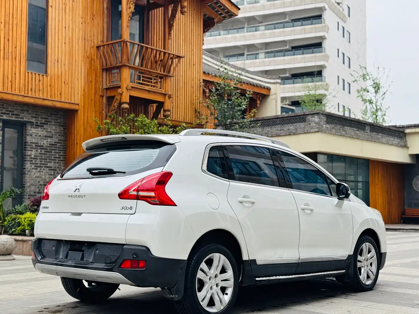 Peugeot 3008 2013 2.0L Automatic Trend Edition фото 8
