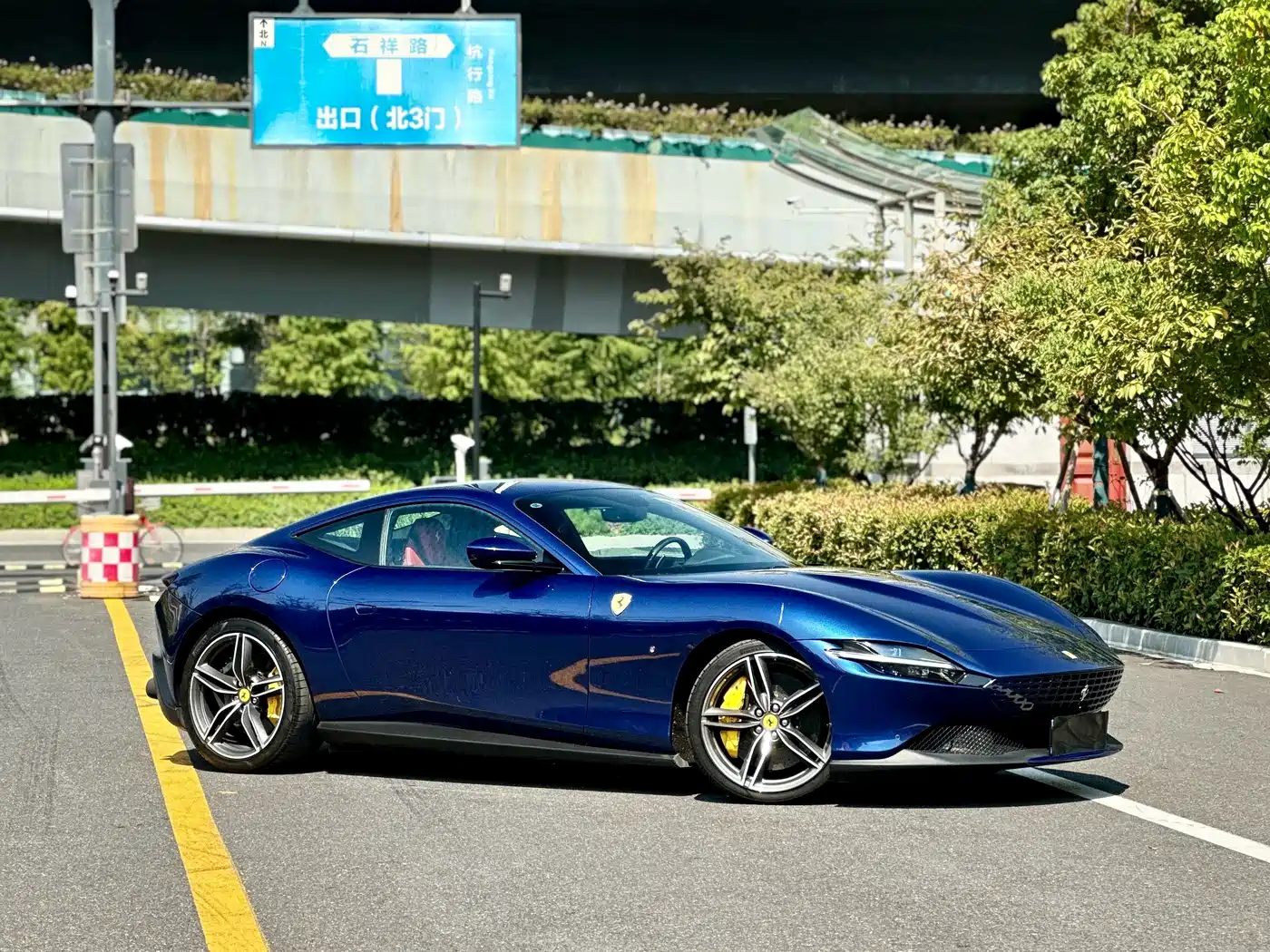 Ferrari Roma 2022 2020 3.9T V8