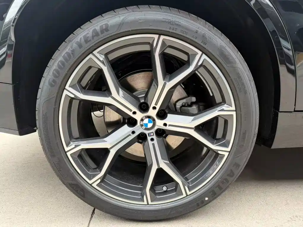 BMW X5 2026 2026 Facelift xDrive 30Li Exclusive M Sport Shadowline Package