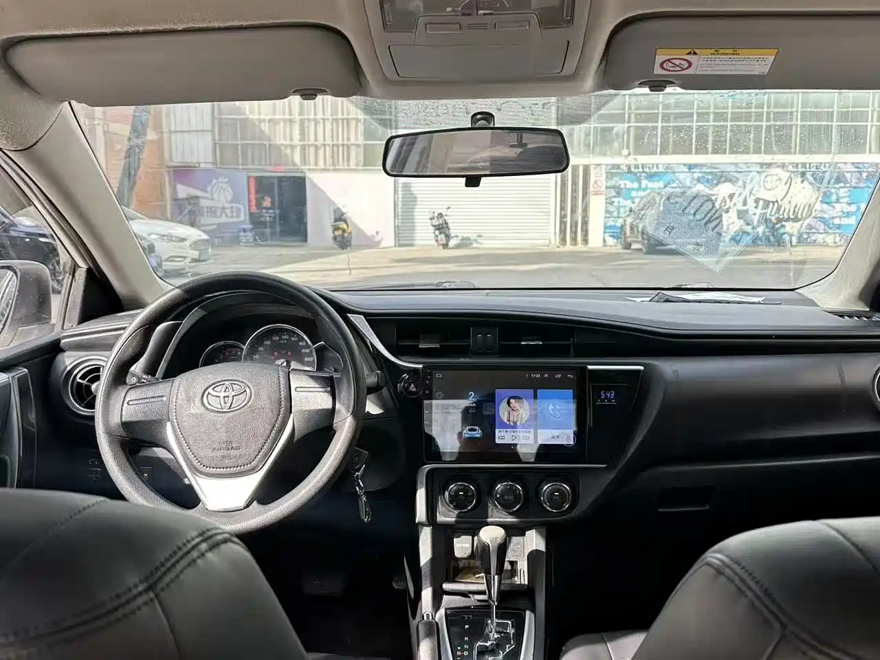 Toyota Corolla 2017 Facelift 1.2T S-CVT GL фото 9