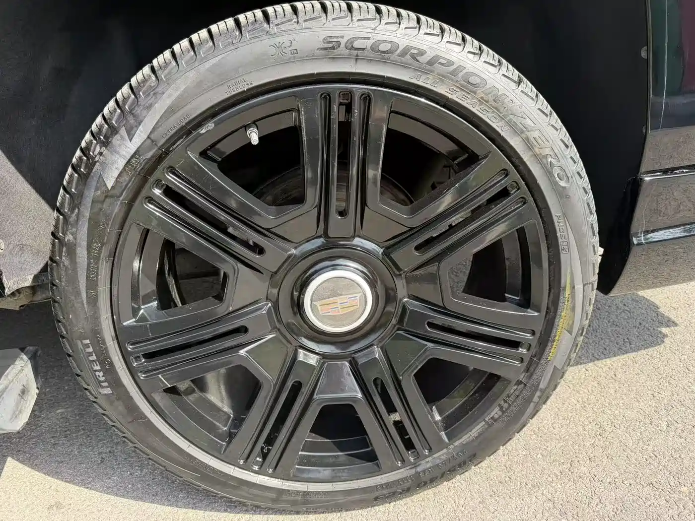 Cadillac Escalade 2017 6.2L ESV Platinum Extended фото 13