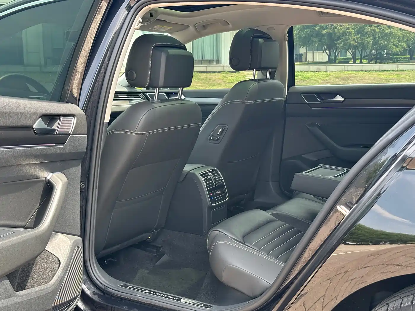 Volkswagen Magotan 2020 330TSI DSG Leading фото 8