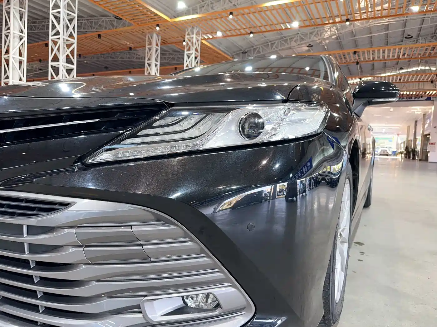 Toyota Camry 2018 2.0G Luxury Edition фото 15