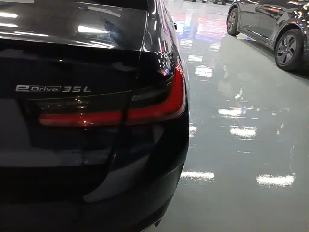 BMW i3 2022 eDrive 35 L фото 8