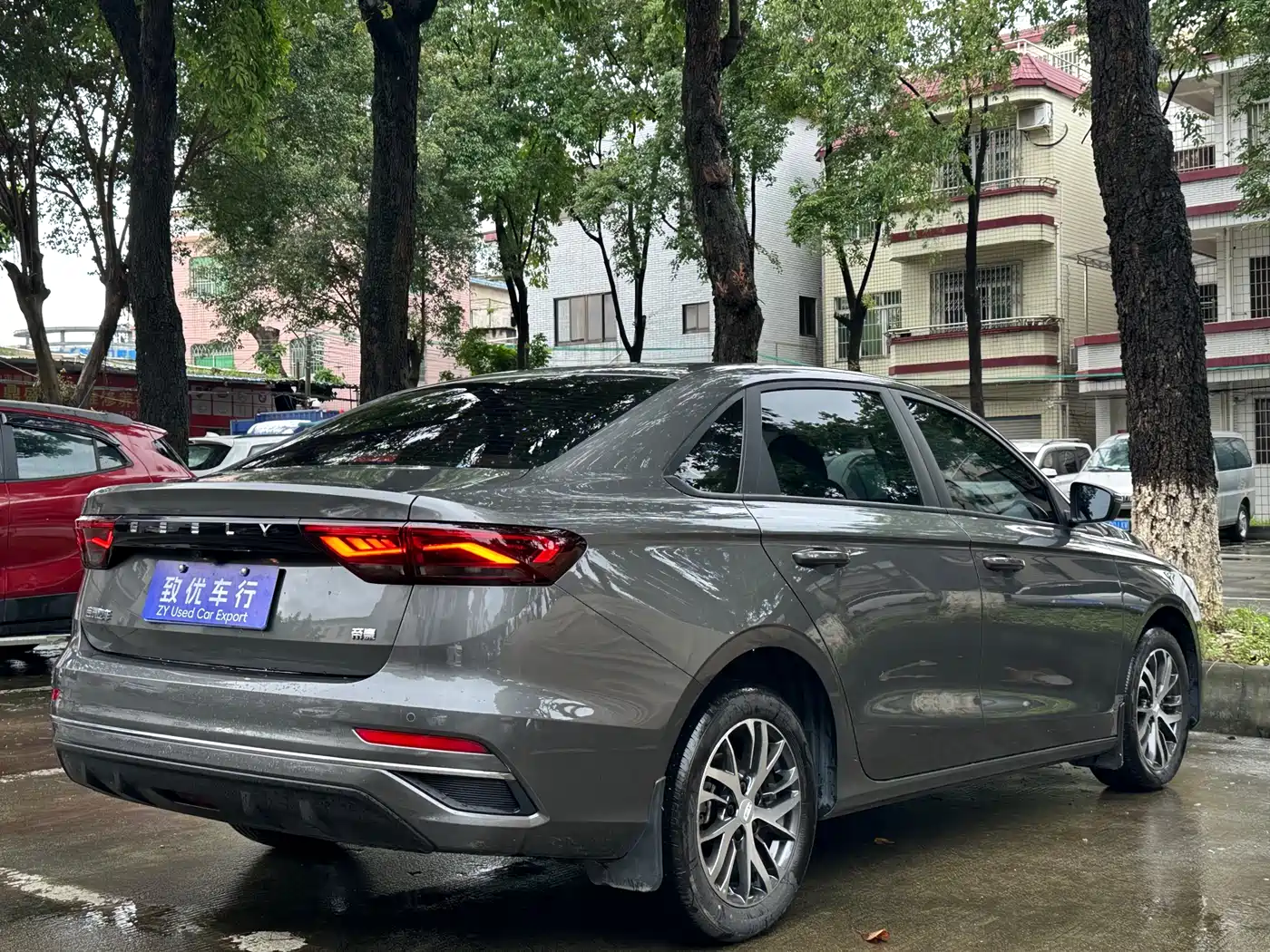 Фото 6 - Geely Emgrand