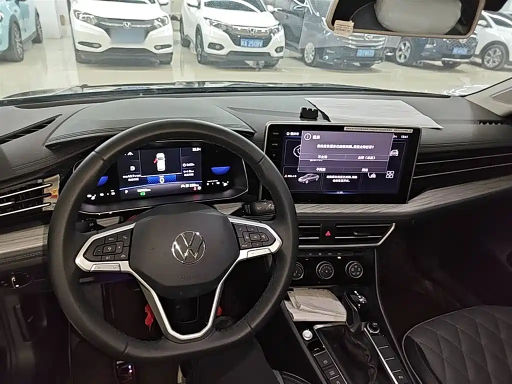 Volkswagen Sagitar 2025 Model Second Facelift 300TSI DSG Transcend Edition фото 10