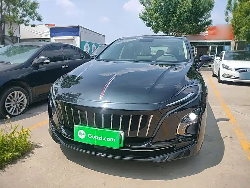 Hongqi E-QM5 2021 Charging T3 Version 5-seater фото 3