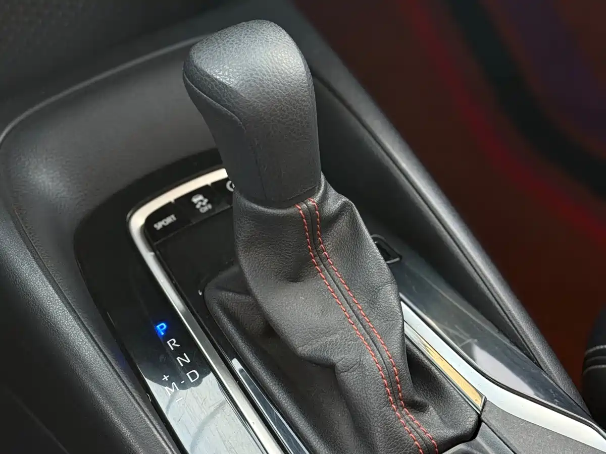 Toyota Corolla 2021 1.2T S-CVT Elite PLUS Edition фото 11