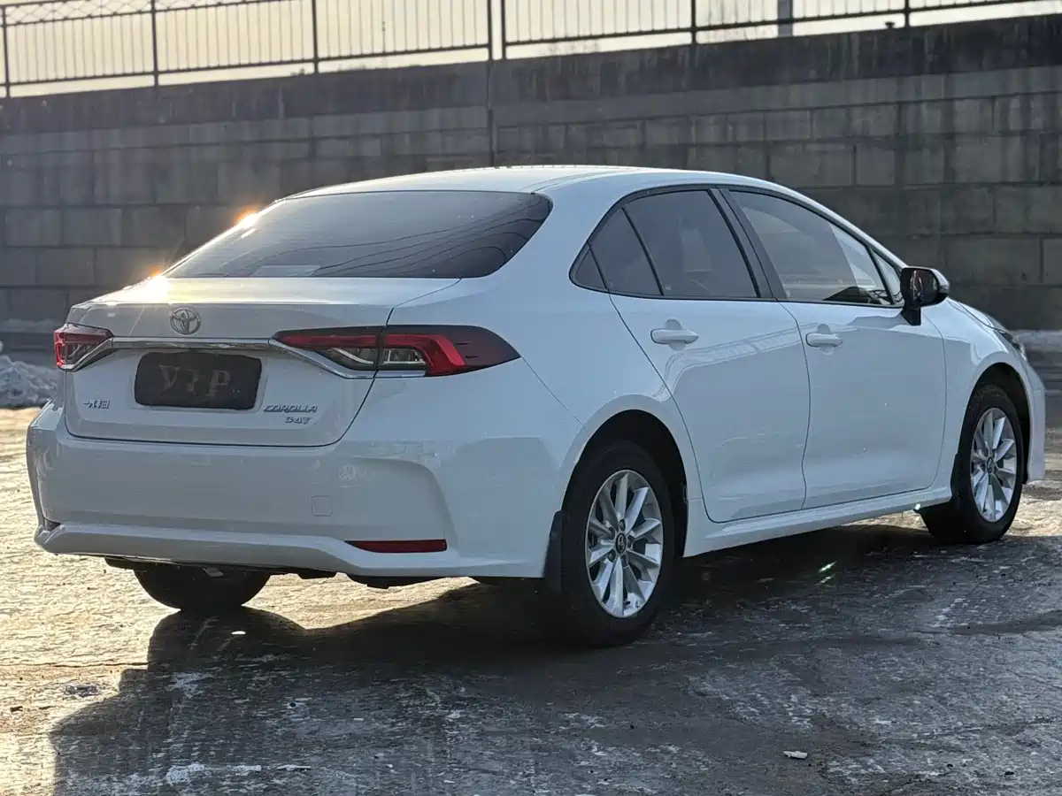 Toyota Corolla 2021 1.2T S-CVT Elite PLUS Edition фото 22