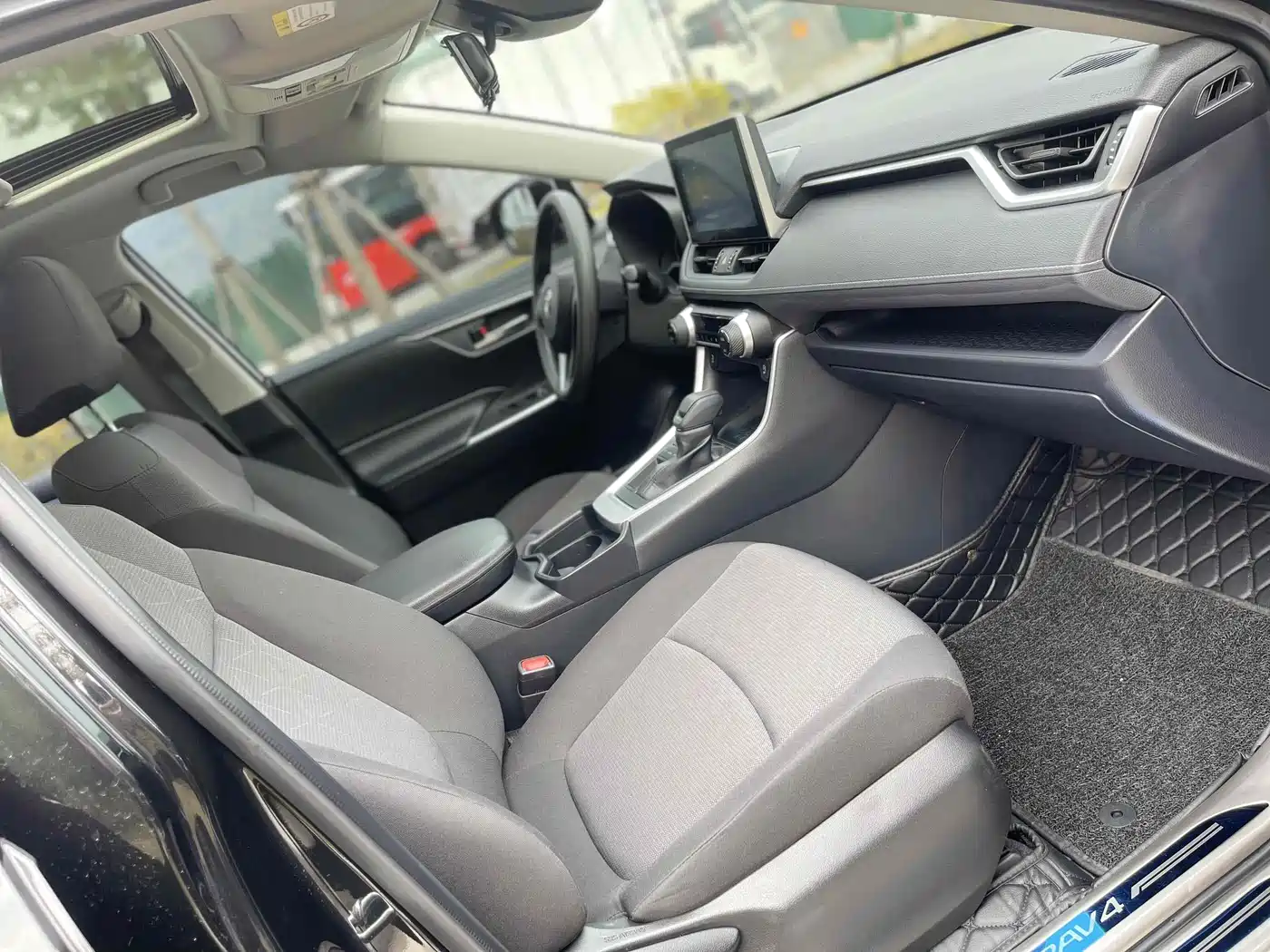 Toyota RAV4 Rongfang 2021 2.0L CVT 2WD Trend фото 9