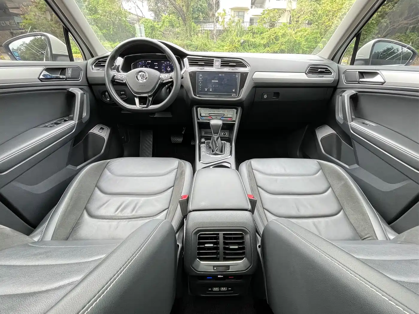 Volkswagen Tiguan L PHEV 2020 430PHEV Plug-in Hybrid Premium Edition фото 14