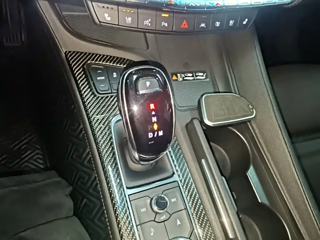 Фото 14 - Cadillac CT5