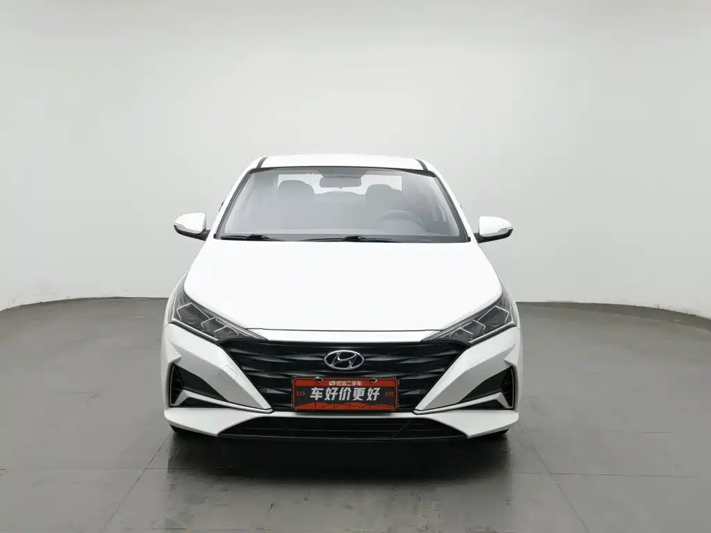 صورة 3 - Hyundai Verna